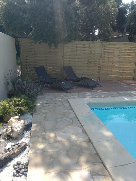 Вилла A L'Est D'Uzes Saint-Siffret Экстерьер фото