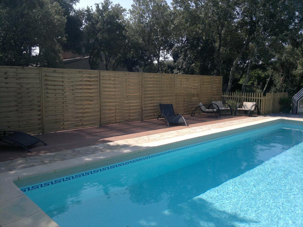 Вилла A L'Est D'Uzes Saint-Siffret Экстерьер фото