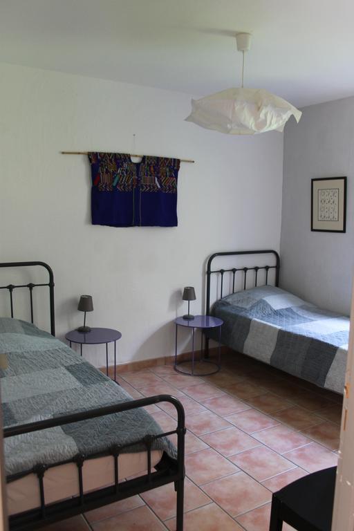Вилла A L'Est D'Uzes Saint-Siffret Экстерьер фото